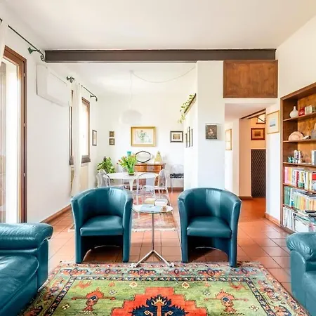 La Casa Di Marina Ferrara