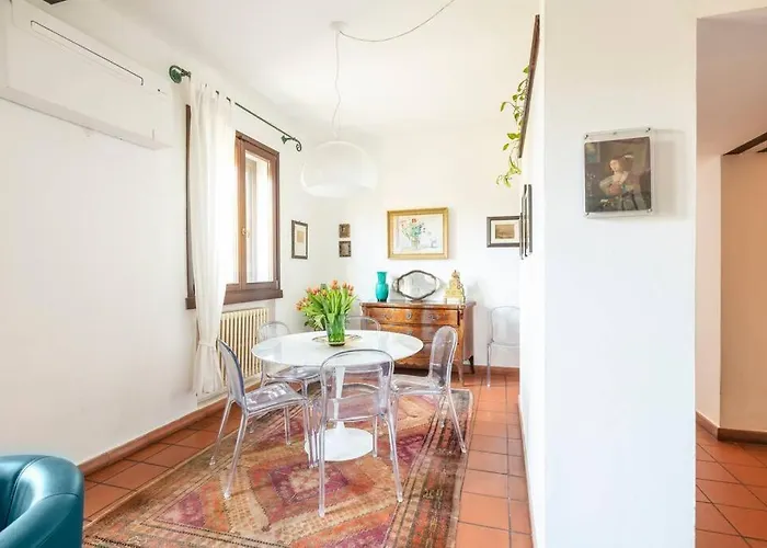 Vicolo Parchetto 9 3*