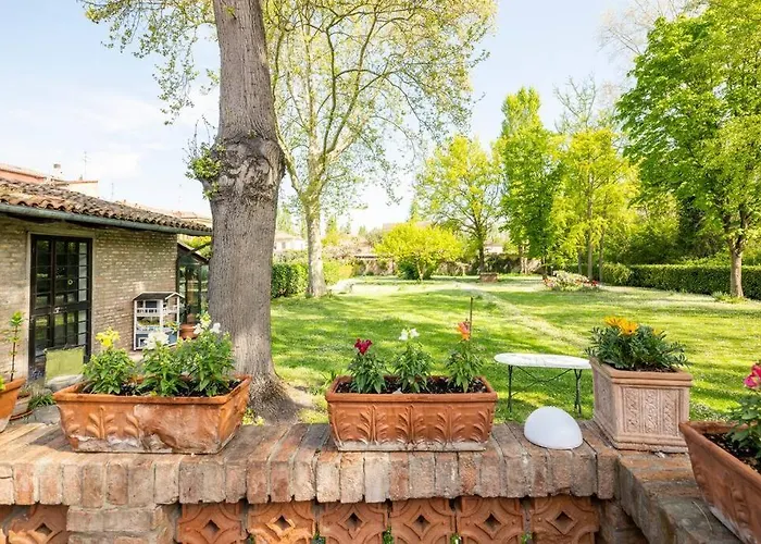 Affittacamere Vicolo Parchetto 9 3*