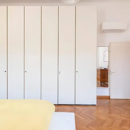 La Casa Di Marina Pensión 3*
